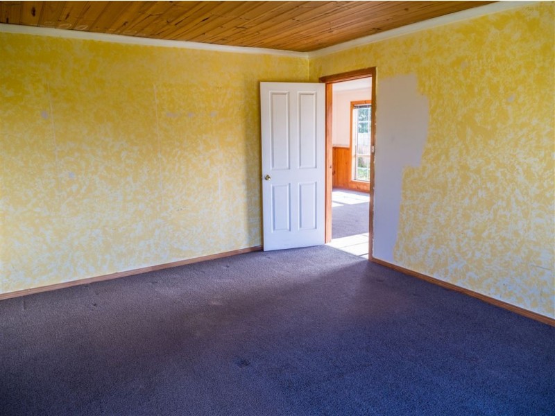 427 Gravelly Beach Road, Gravelly Beach TAS 7276