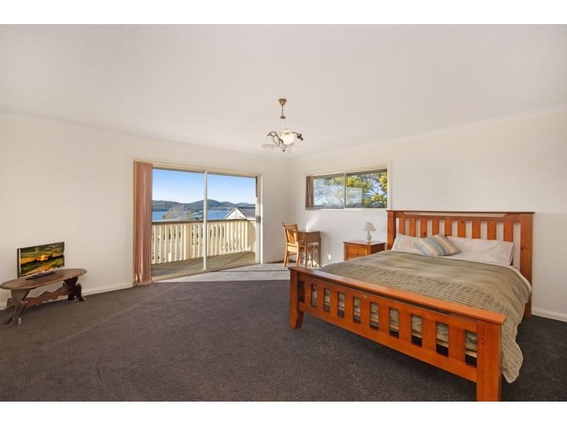 2 Augustus Street, Beauty Point TAS 7270