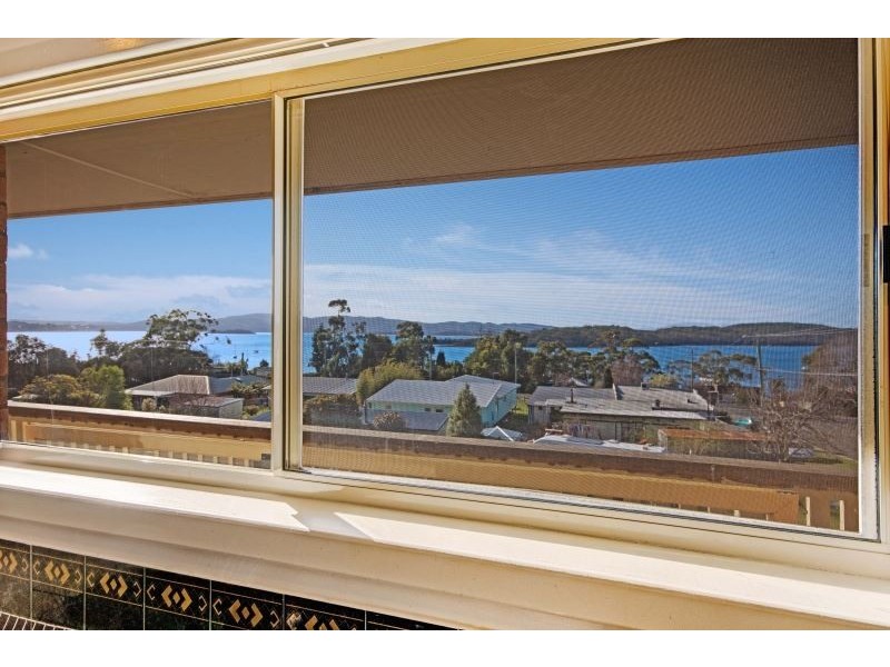 2 Augustus Street, Beauty Point TAS 7270