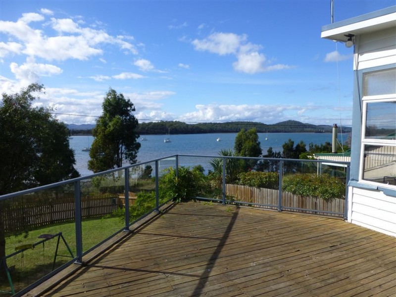 68 Flinders Street, Beauty Point TAS 7270