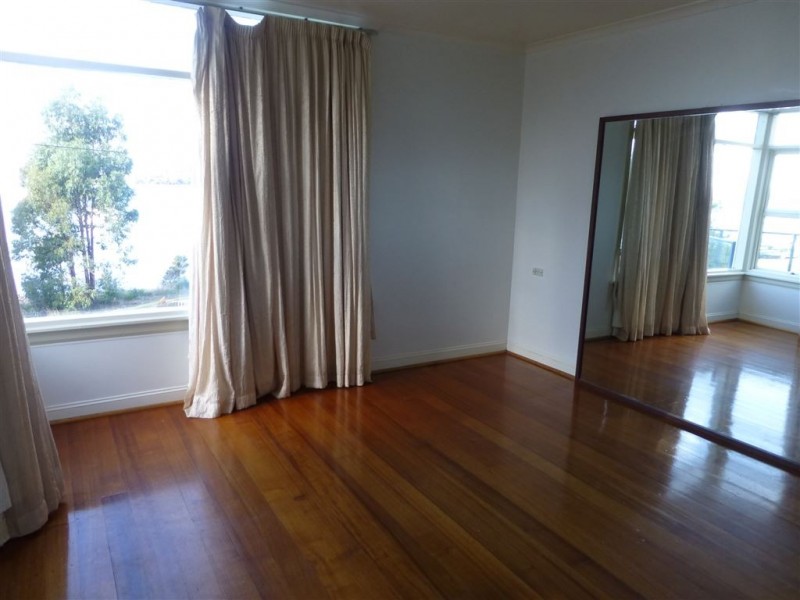 68 Flinders Street, Beauty Point TAS 7270