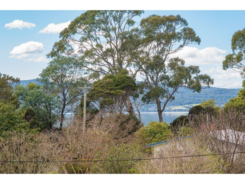 66 Little Swan Point Road, Gravelly Beach TAS 7276