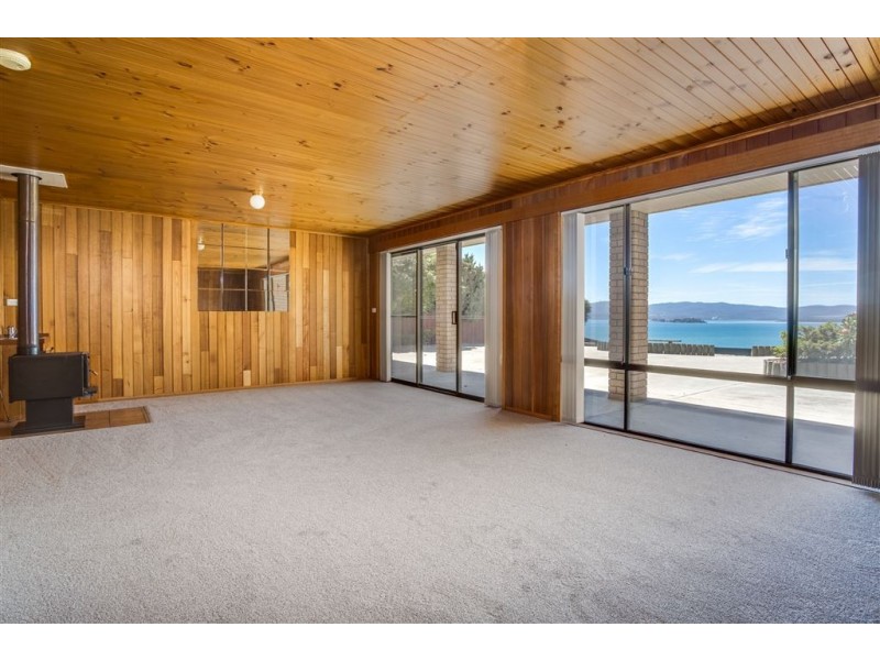 142 Oxford Street, Beauty Point TAS 7270