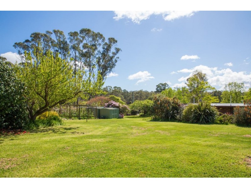 2 Tattersalls Road, Beaconsfield TAS 7270
