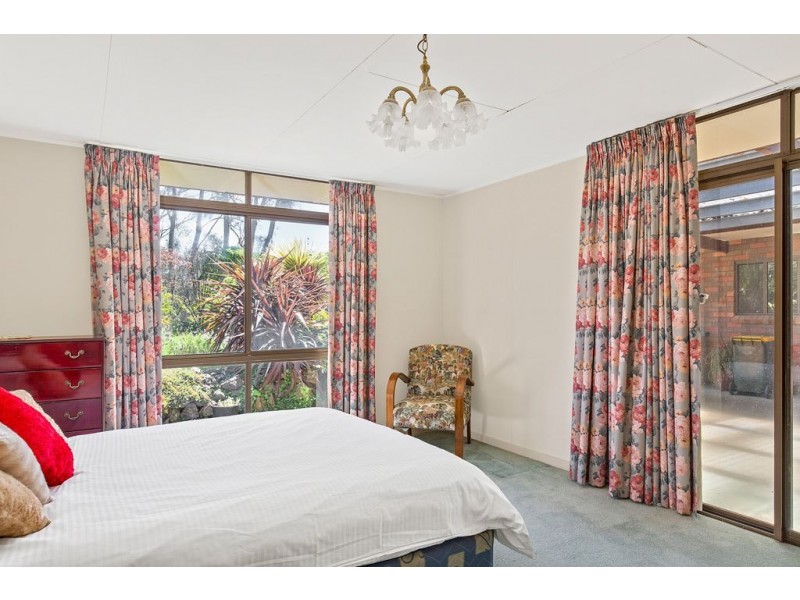 2 Tattersalls Road, Beaconsfield TAS 7270
