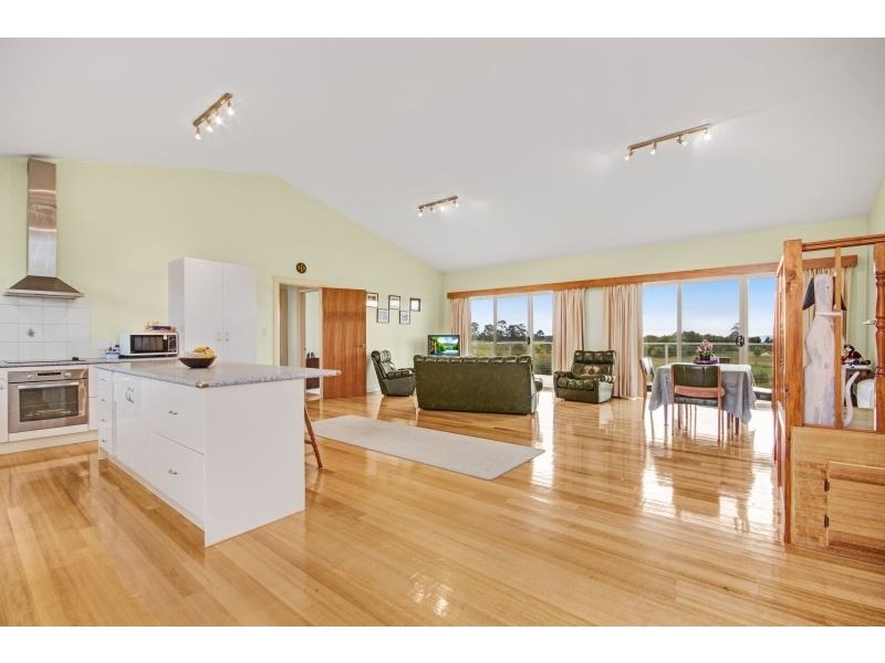 359 Clarence Point Road, Clarence Point TAS 7270
