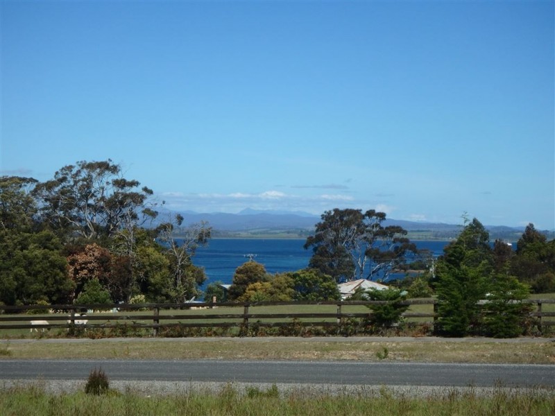 14 Chisholm Avenue, Clarence Point TAS 7270