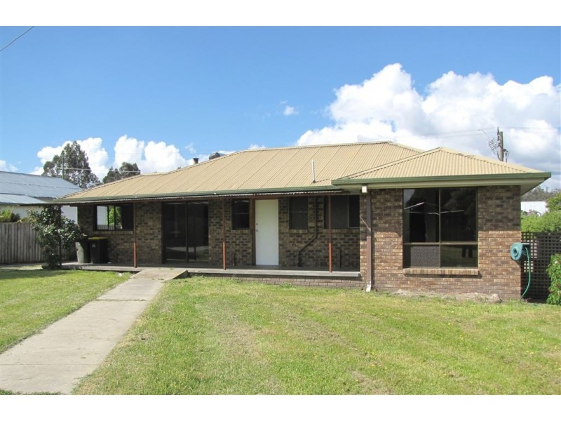 97 Main Road, Exeter TAS 7275
