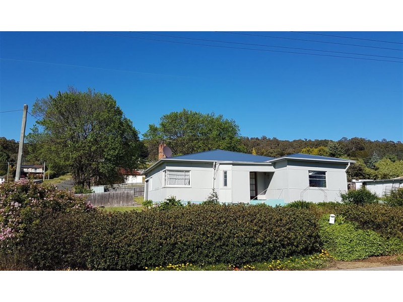 83 Weld Street, Beaconsfield TAS 7270