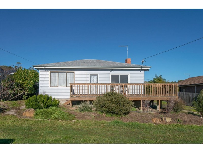 35 Napier Street, Beauty Point TAS 7270