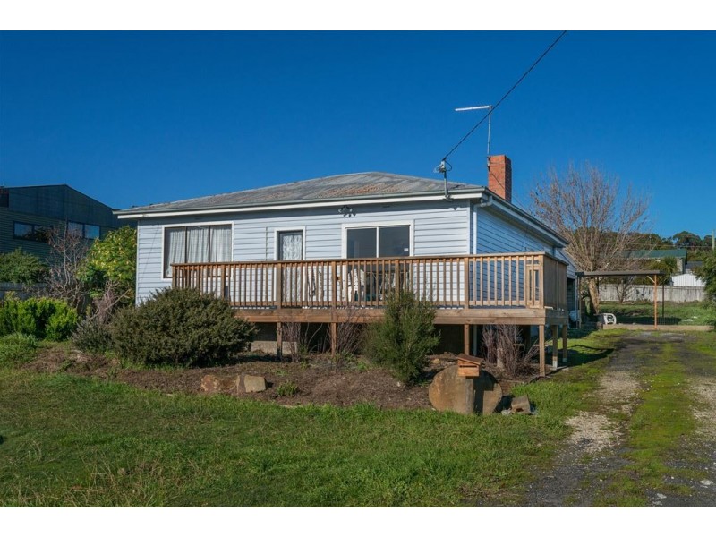 35 Napier Street, Beauty Point TAS 7270