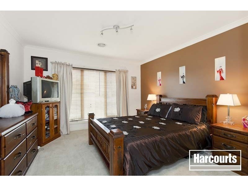 3 Baynton Crescent, Lynbrook VIC 3975