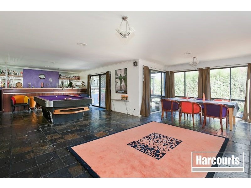 23 Hutchinson Drive, Lynbrook VIC 3975