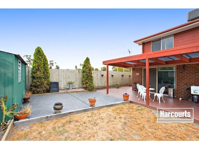 3 Dyson Drive, Lynbrook VIC 3975