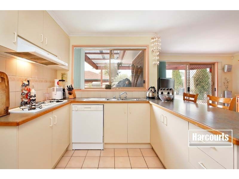 3 Dyson Drive, Lynbrook VIC 3975