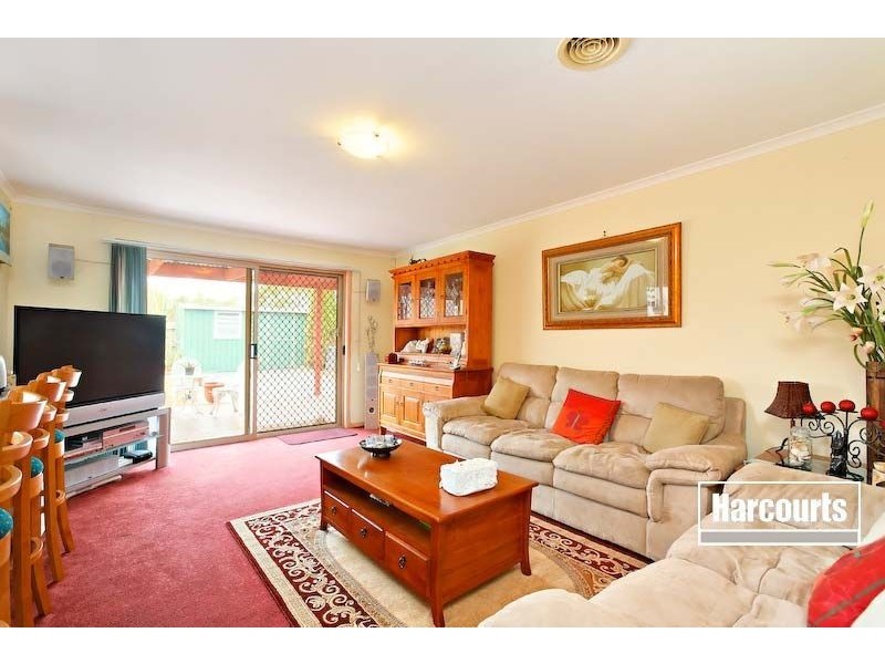 3 Dyson Drive, Lynbrook VIC 3975
