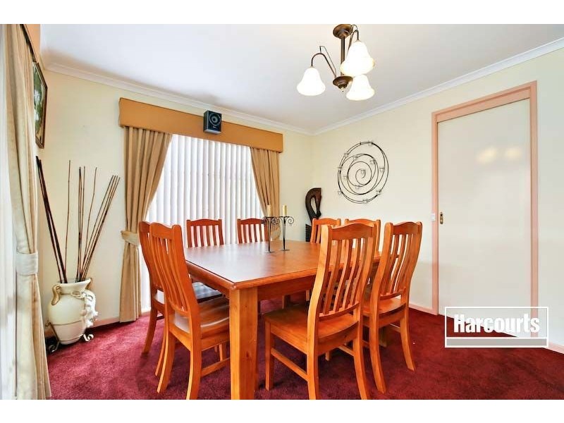 3 Dyson Drive, Lynbrook VIC 3975