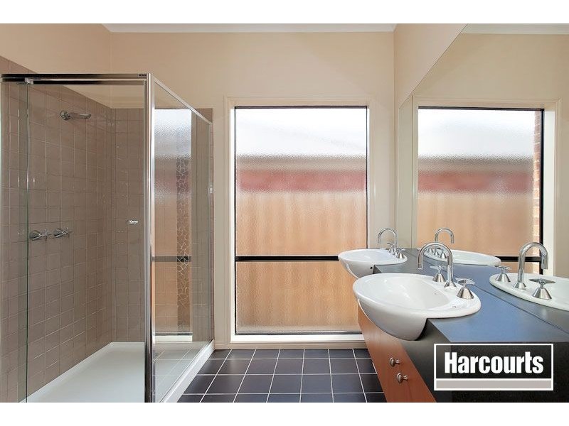 79 Aylmer Road, Lynbrook VIC 3975