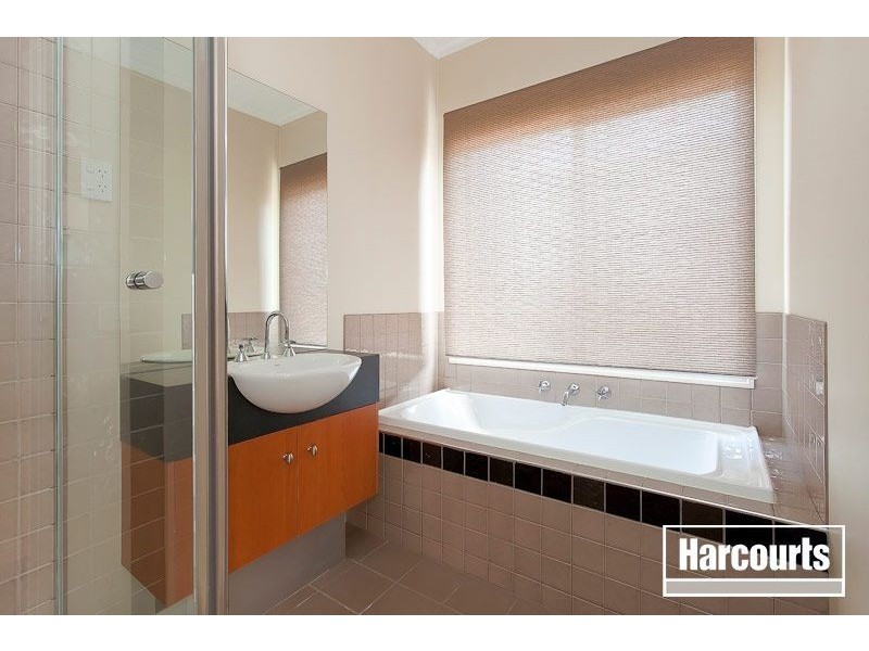 79 Aylmer Road, Lynbrook VIC 3975