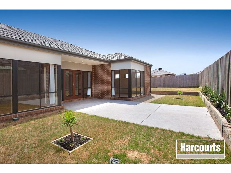 79 Aylmer Road, Lynbrook VIC 3975