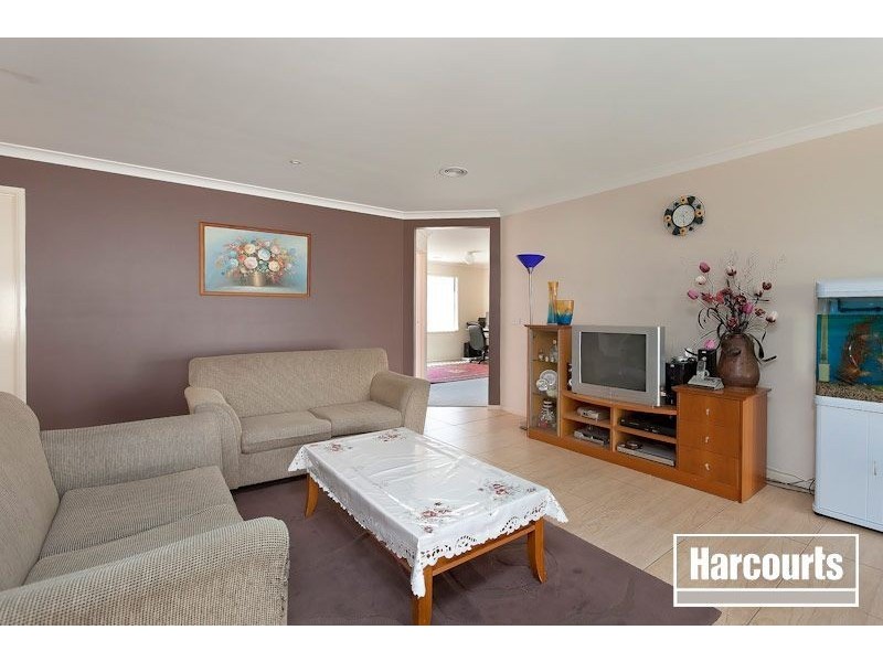 6 Boothby Terrace, Lynbrook VIC 3975