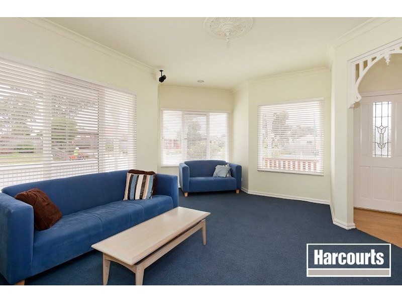6 Pedley Way, Lynbrook VIC 3975