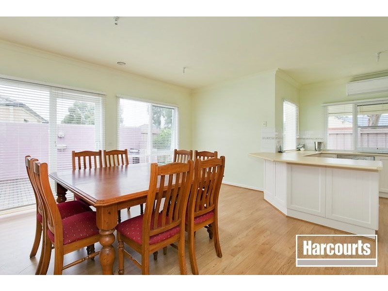 6 Pedley Way, Lynbrook VIC 3975