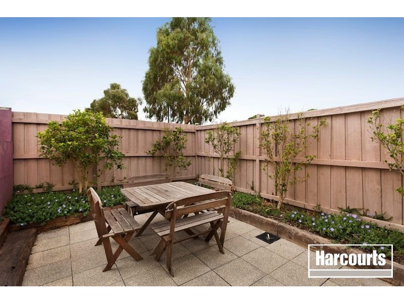 6 Pedley Way, Lynbrook VIC 3975