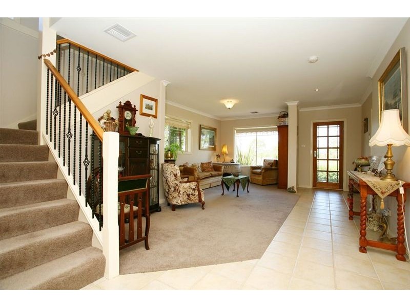 25 Moreton Bay Blvd, Lyndhurst VIC 3975