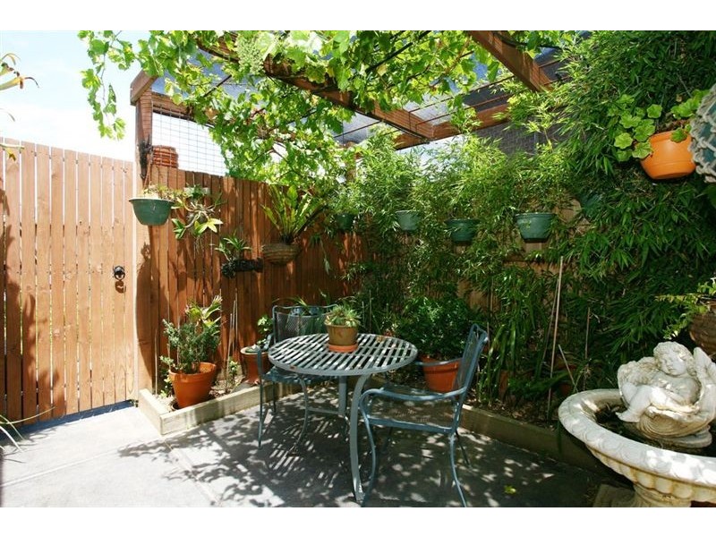 25 Moreton Bay Blvd, Lyndhurst VIC 3975