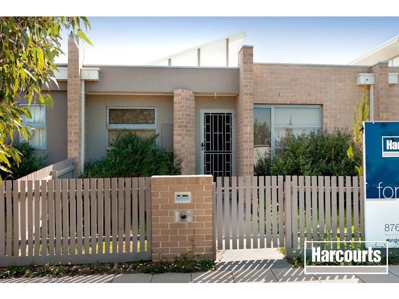 180 Paterson Drive, Lynbrook VIC 3975