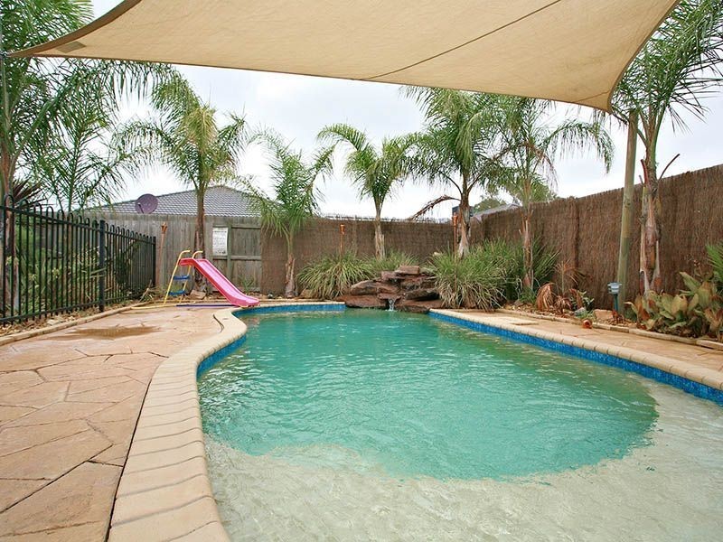 58 Astley Wynd, Lynbrook VIC 3975