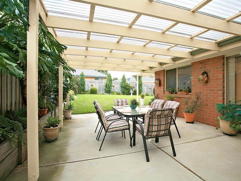 9 Slessor Avenue, Lynbrook VIC 3975