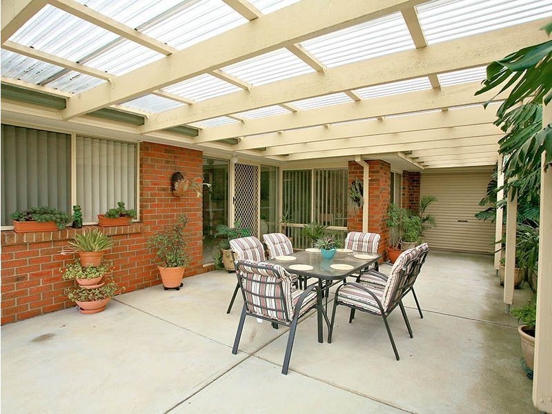 9 Slessor Avenue, Lynbrook VIC 3975