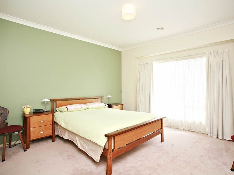 22 Caversham Terrace, Lynbrook VIC 3975