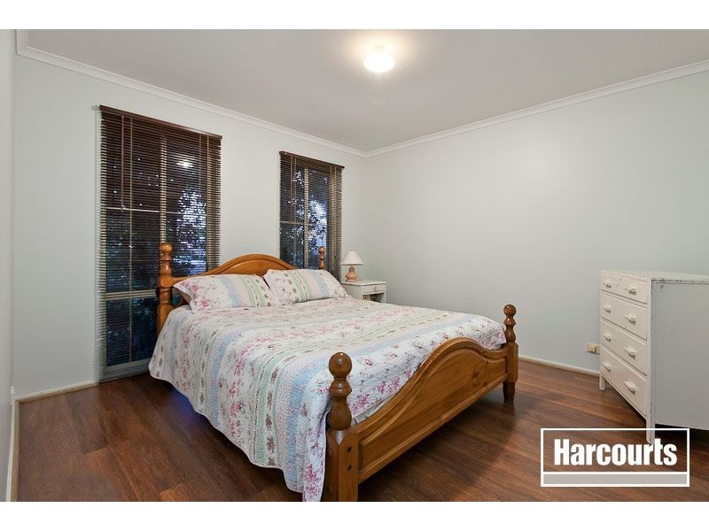 41 Hutchinson Drive, Lynbrook VIC 3975
