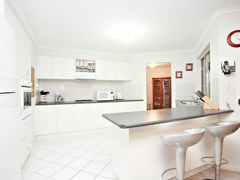 7 Macleod Way, Lynbrook VIC 3975