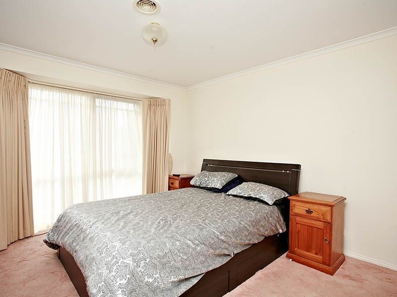 7 Dutton Close, Lynbrook VIC 3975
