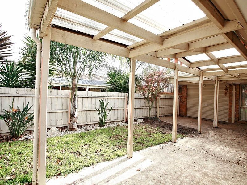 7 Dutton Close, Lynbrook VIC 3975