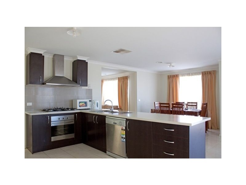 23 Alpine Heath Way, Lyndhurst VIC 3975