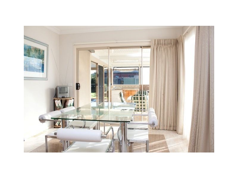 7 Golden Elm Way, Lyndhurst VIC 3975