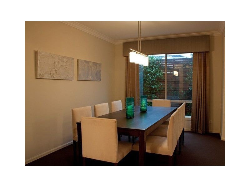 76 Paterson Drive, Lynbrook VIC 3975