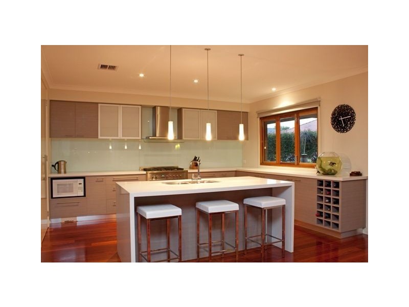 76 Paterson Drive, Lynbrook VIC 3975