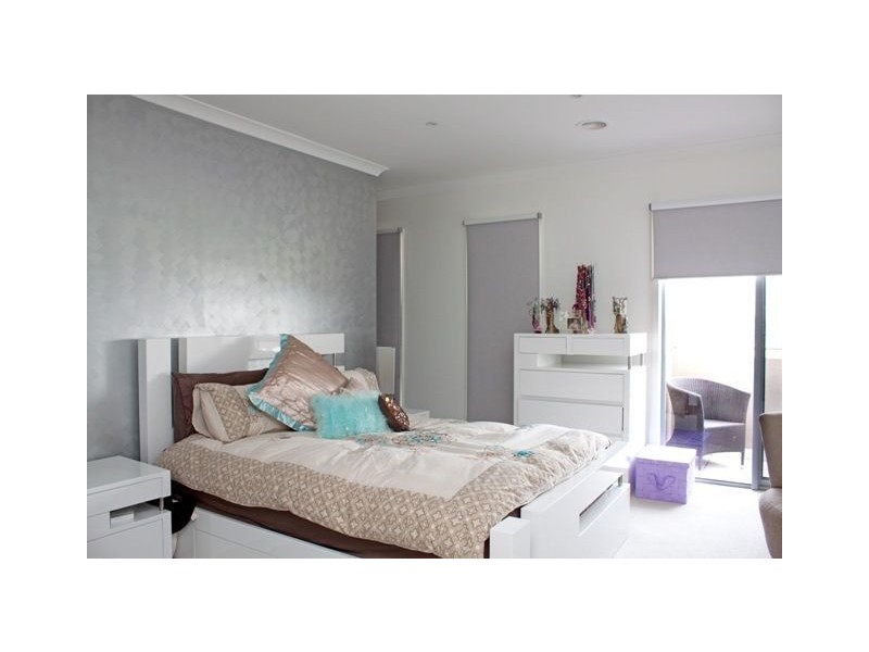 34 Yellowbox Cresent, Lyndhurst VIC 3975