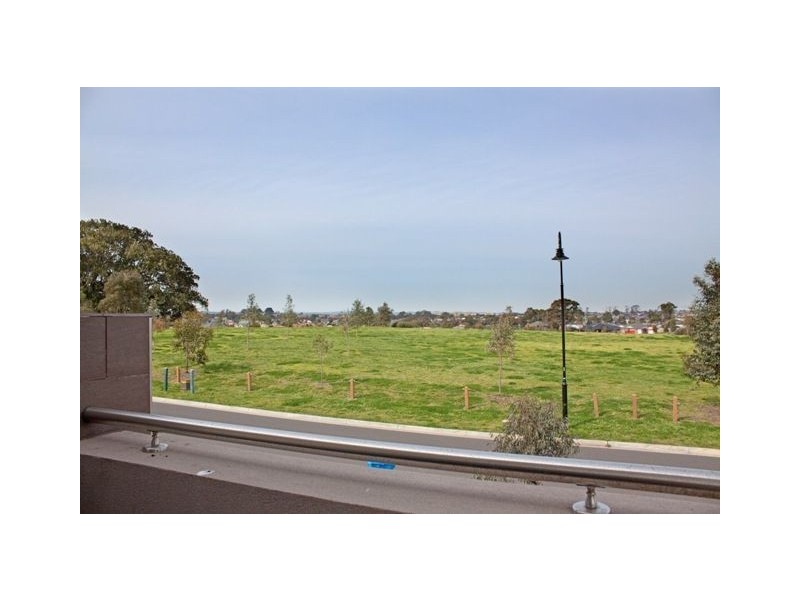 34 Yellowbox Cresent, Lyndhurst VIC 3975