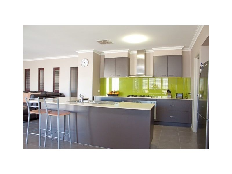 11 Tobin Way, Lyndhurst VIC 3975