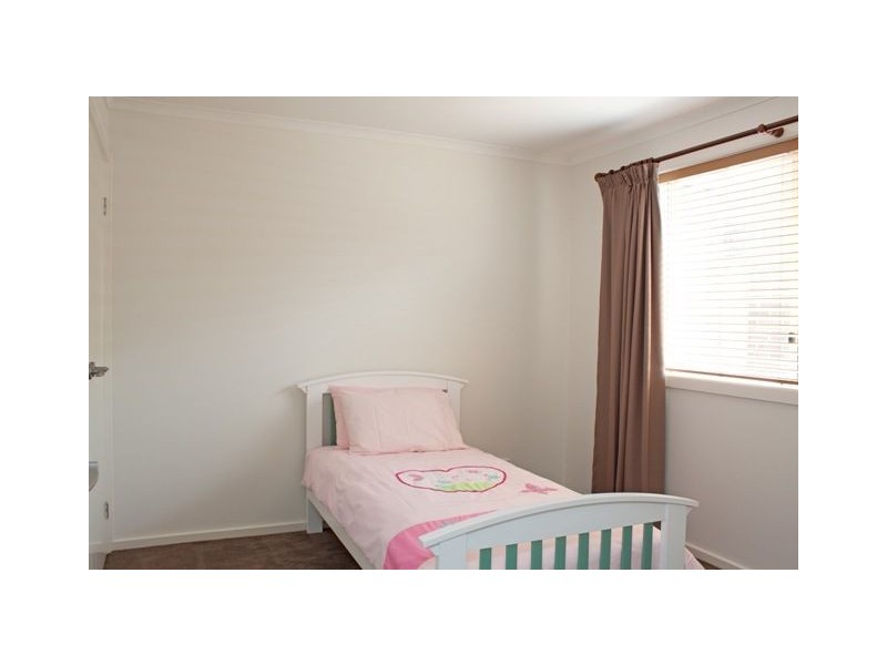 12 Boland Drive, Lyndhurst VIC 3975