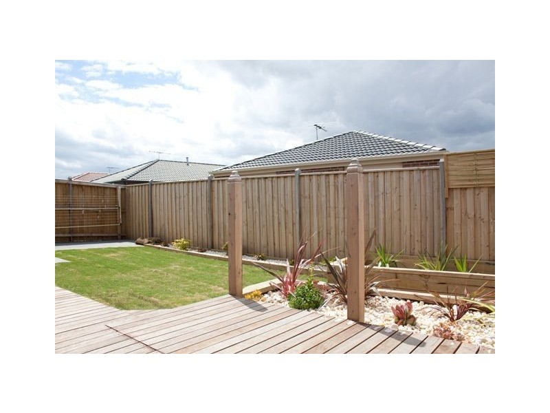 12 Boland Drive, Lyndhurst VIC 3975