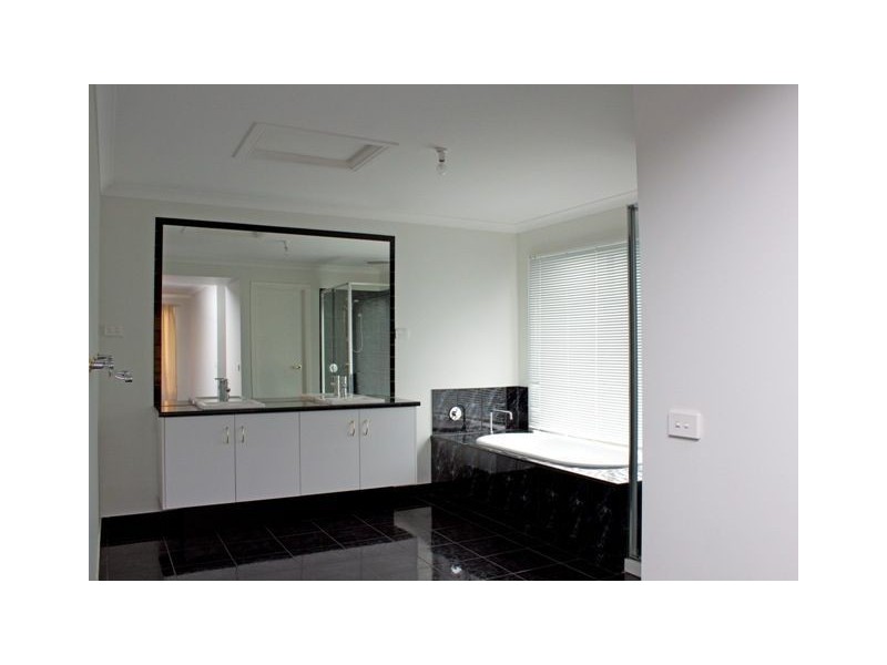 14 Watergum Avenue, Lyndhurst VIC 3975