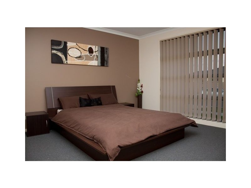 5 Banfield Place, Lyndhurst VIC 3975